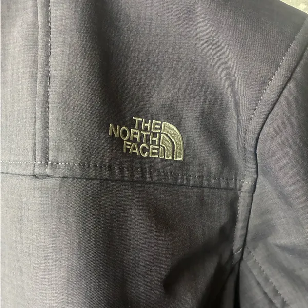 North Face women’s Jacket small - Image 3