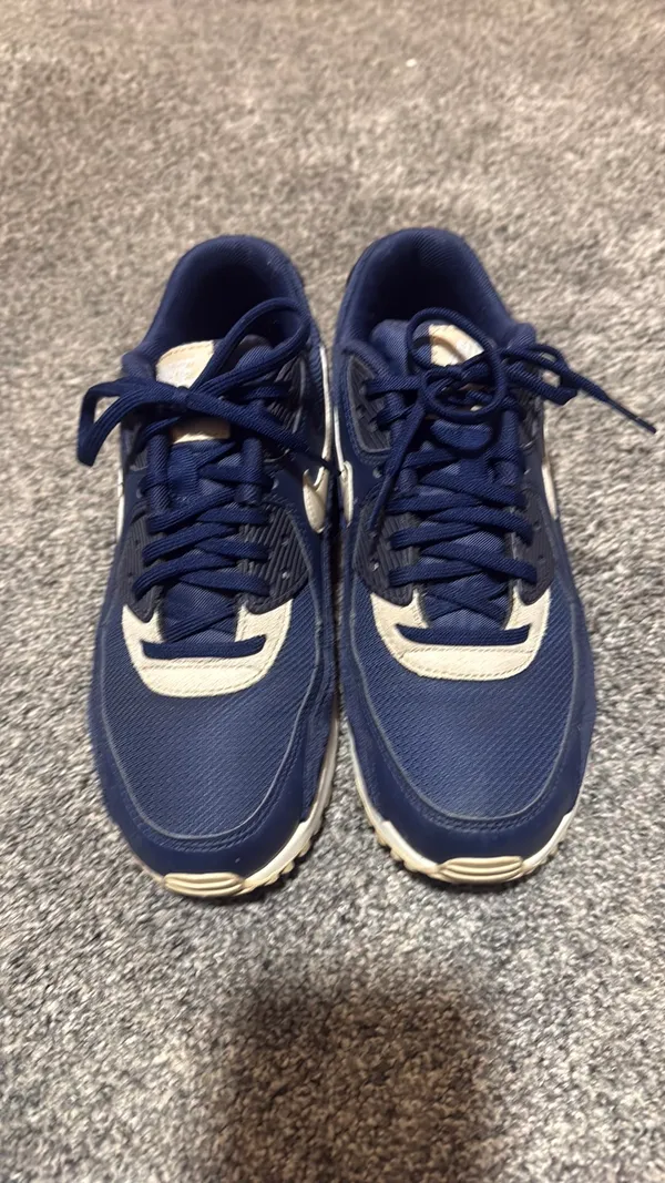 Nike Air Max 90 Essential Ultra - Image 2