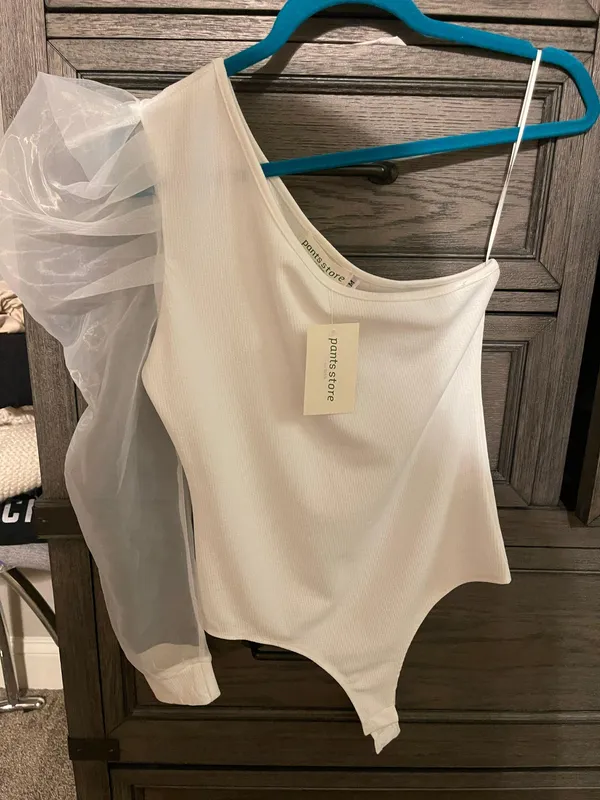Puff Sleeve Top Size M - Image 3