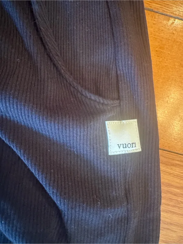 Vuori Torrey Black Ribbed Racerback Style Sleeveless Romper Sz S - Image 3