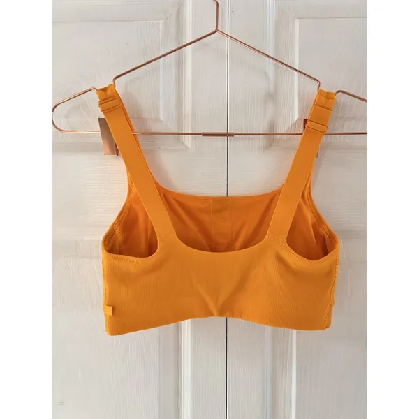 Lululemon Ribbed Train‎ Bra Medium Support, C/D Cups Clementine Size 4 - Image 4