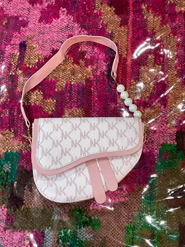 Elegant Pink Crossbody Bag White Size undefined - Image 9