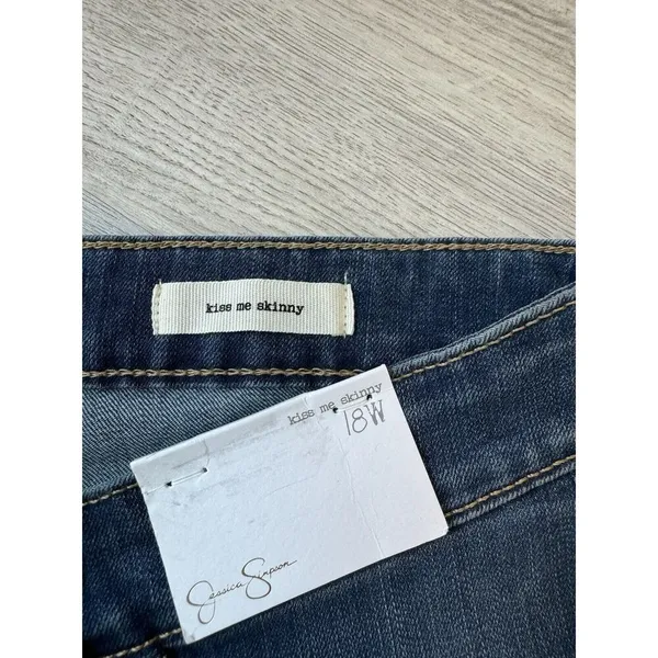 NWT Women Junior Jeans Pants Bottom Size 18W Retail $79.90 #409 - Image 3
