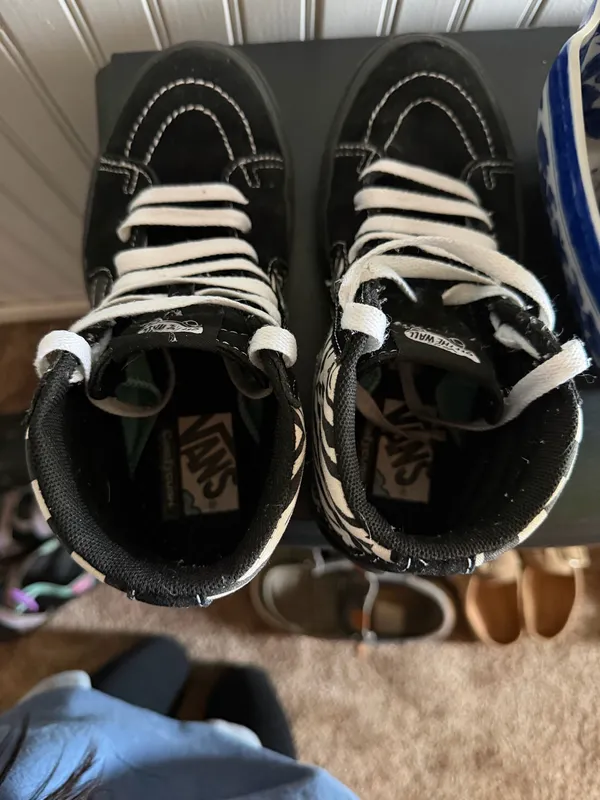 High-Top Vans - Image 7