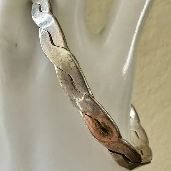 Silver tone braided bangle bracelet - Image 10