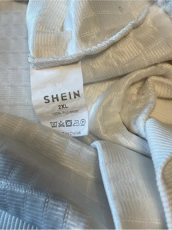 SHEIN Cream Quilted Crewneck Pullover - Image 6