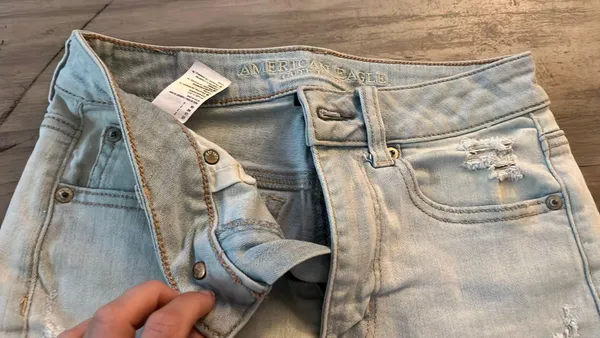 Jean Shorts - Image 4