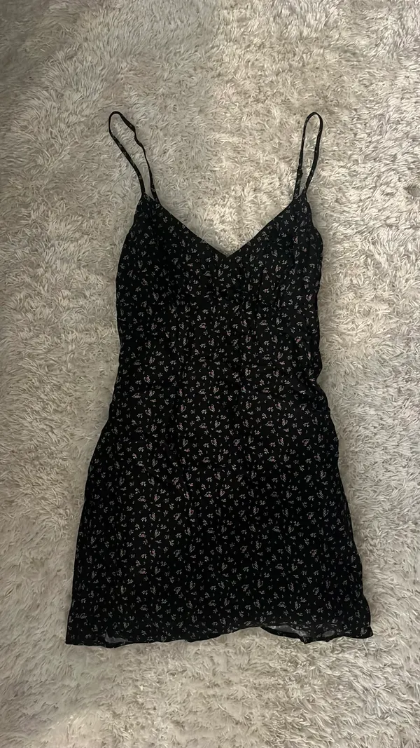 Princess Polly black flower dress - Image 5