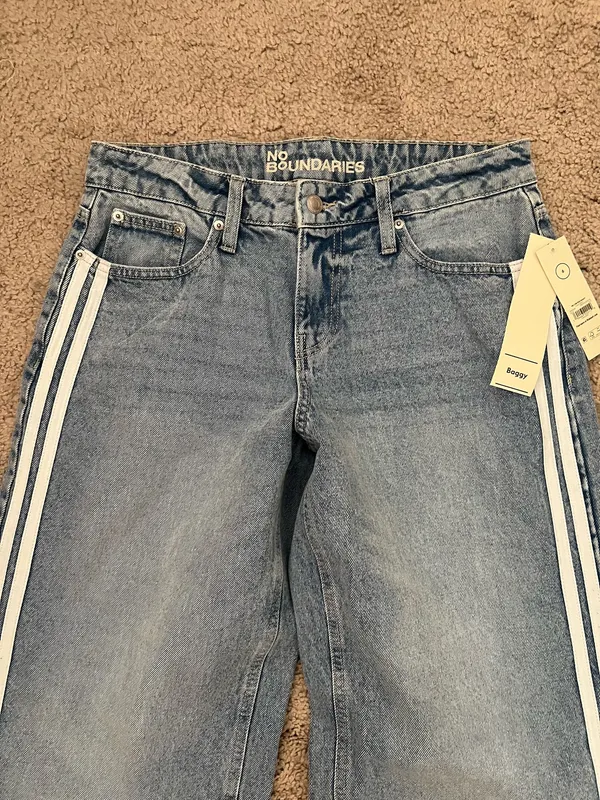 Jeans  - Image 2