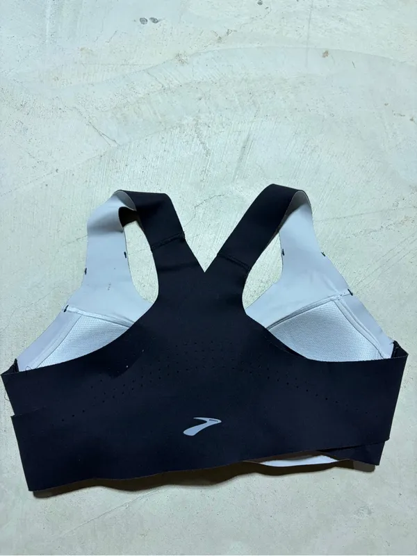 Brooks Black seamless Racerback Sports Bra - Image 5