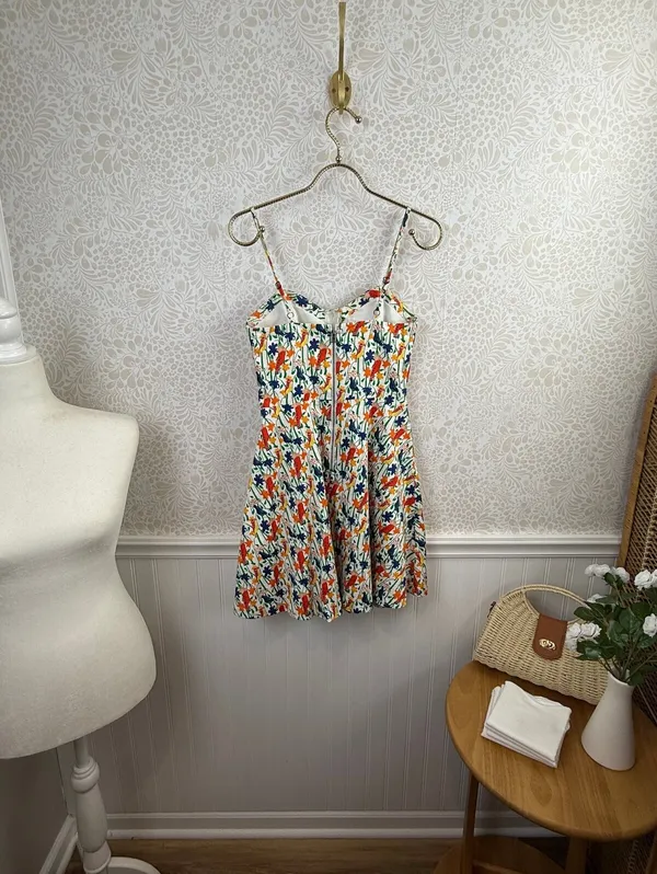 alice + olivia White Nella Bird Pattern Sleeveless Mini Dress - Size - 0 - Image 10