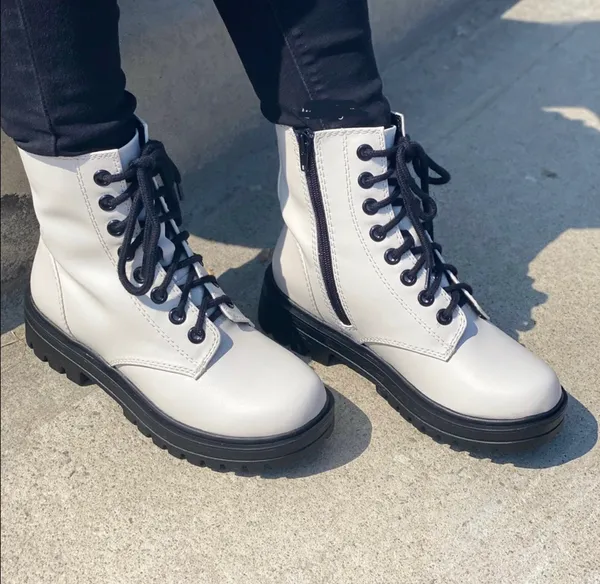 White Lace Combat Boot Size 10 - Image 3