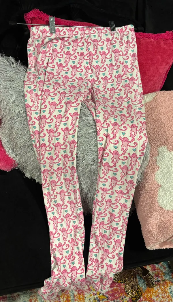 Roller Rabbit Pajamas Long Sleeve SET (worn once) - Image 2