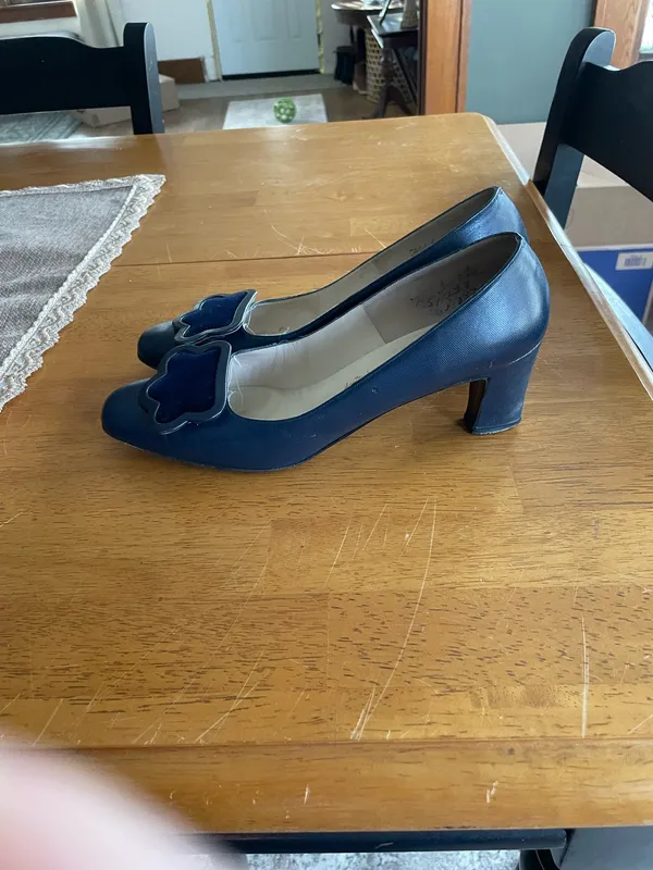 Vintage Blue pumps design by Evins - Image 6
