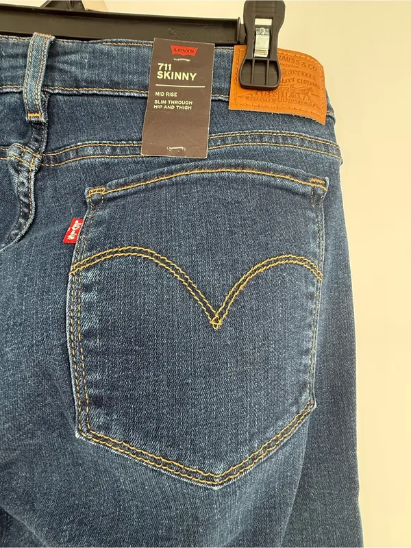 Levi's 711 Skinny Dark Blue Skinny Jeans - Women's 30x30 - Image 7