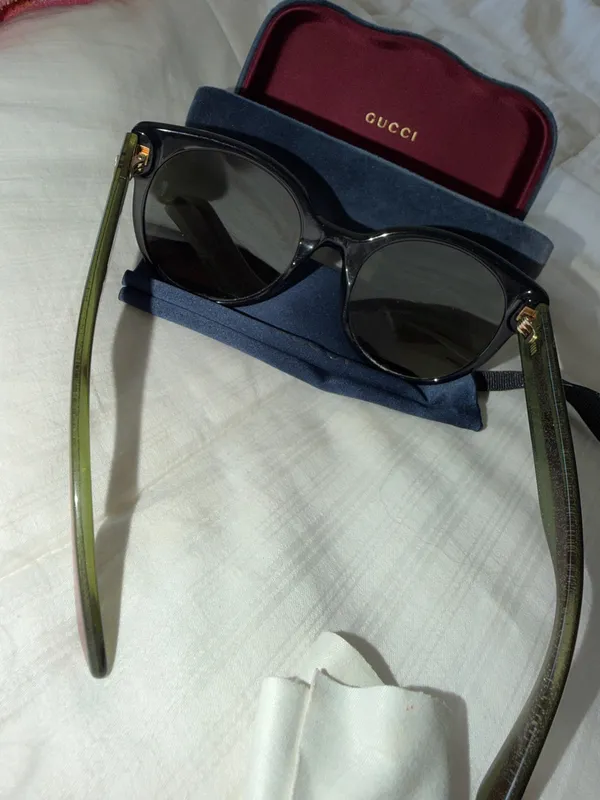 Gucci Sunglasses Women’s - Image 4