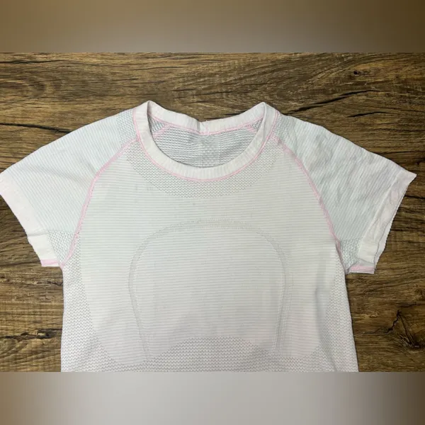 Lululemon Swiftly Top size 6 - Image 3