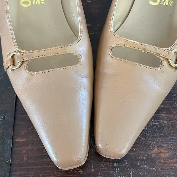 Salvatore Ferragamo Tan Mary Jane Kitten Heels Size 7.5 - Image 7