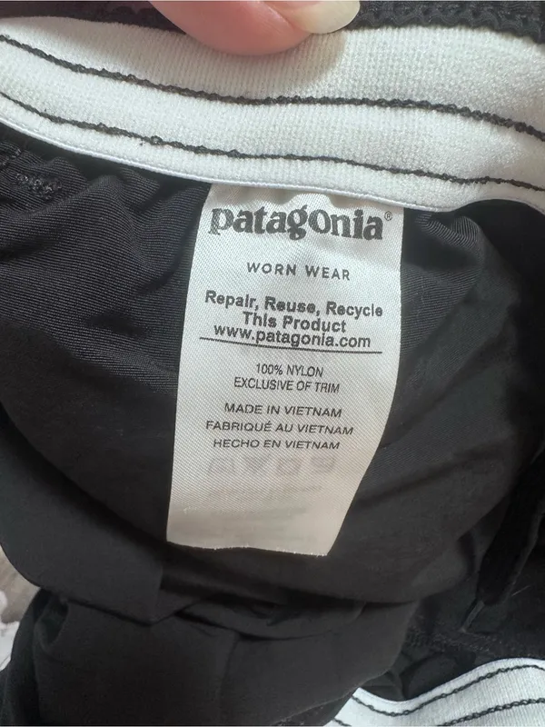 Patagonia Women’s Black Athletic Stretch Shorts - Image 4