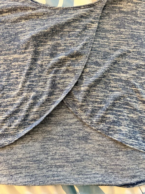 Hollister Blue Heathered Scoop Neck Cropped Split Back Tee NWT - Image 3