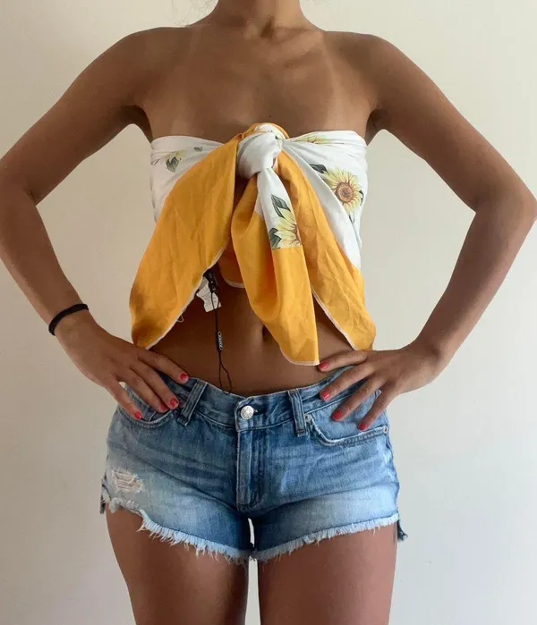 Zaful Sunflower Yellow Circle Scarf - Image 6