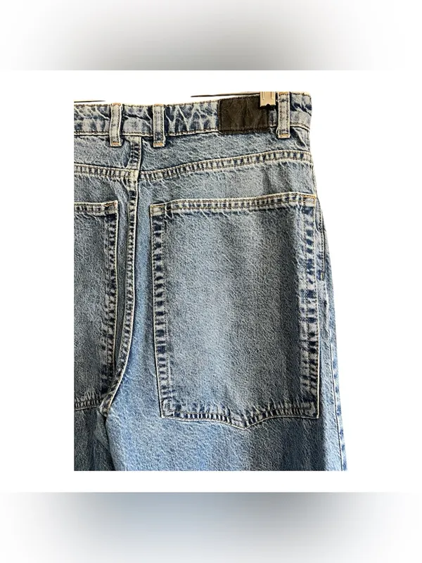 Zara extra Wide Leg Women’s Jeans in Light Blue - Image 3