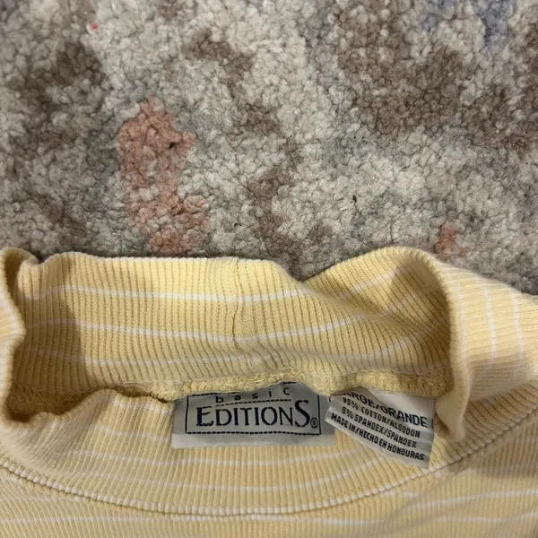 Women’s vintage yellow cropped short sleeve - Image 2