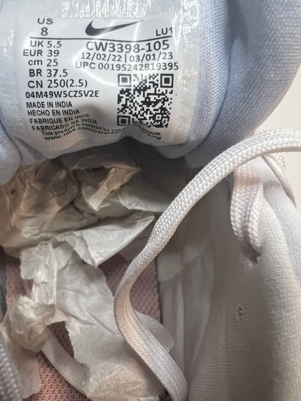 WMNS Air Max Bella TR4 CW3398 105 Size 8 NIB - Image 9