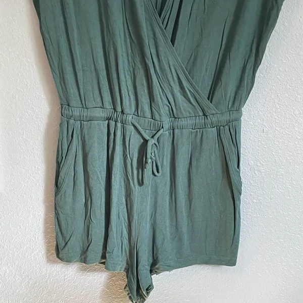 Old Navy Green V-Neck Short Sleeve Elastic Waist Drawstring Romper - Image 5