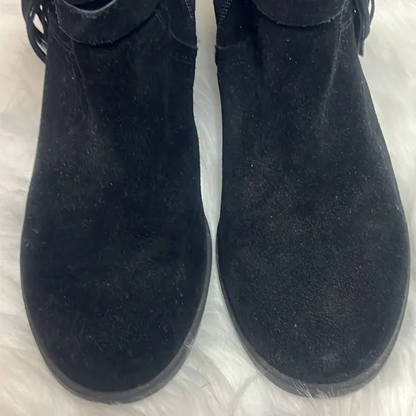 Koolaburra by UGG Women's Kenz Black Suede Tassel‎ Ankle Boots, Size 9 D23 - Image 6