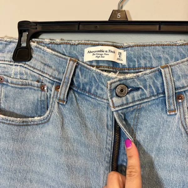 Abercrombie‎ & Fitch The Vintage Flare High Rise Jeans Light Wash Blue 28 6R - Image 4