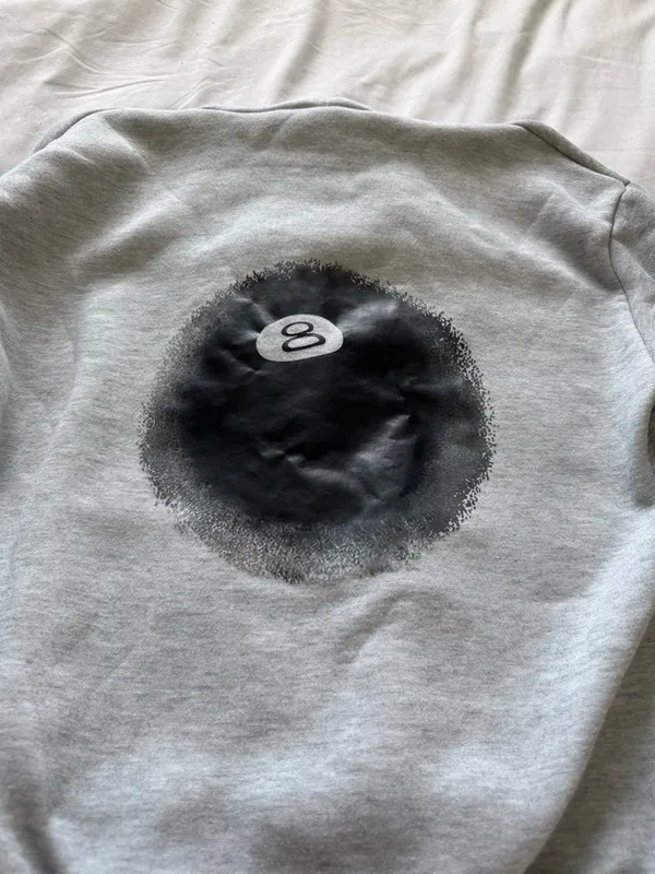 Graphic Hoodie Gray - Image 4