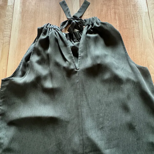 Prologue Olive Green Halter Neck Midi Dress Side Slits Pockets Size L Minimalist - Image 9