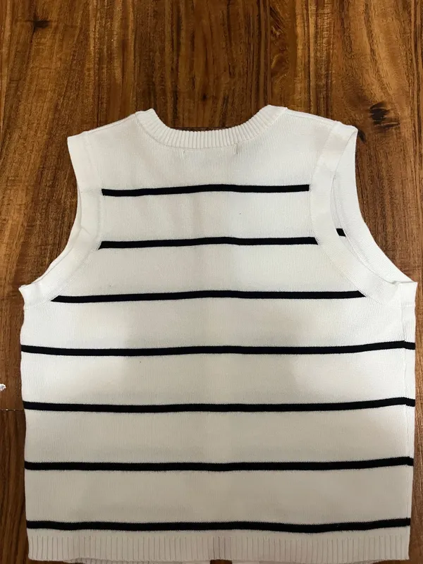 Madden Girl sleeveless striped sweater vest - Image 3
