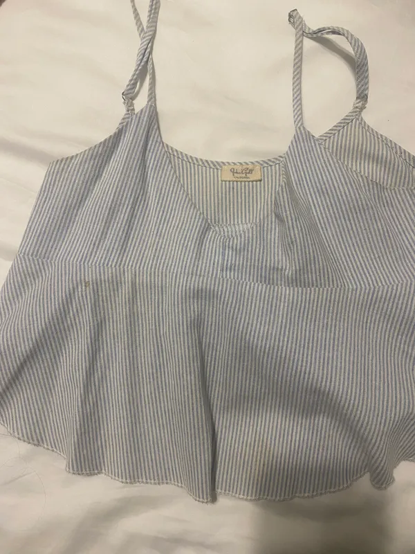 Brandy Melville John Galt  Crop Top - Image 2