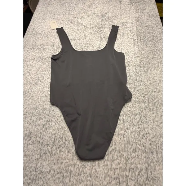 A‎ New Day Women's Grey Square Neck Tank Bodysuit Size XXL - Image 4