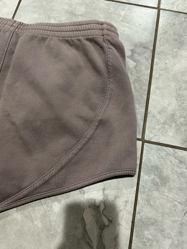 Vs pink rhtf brown sweatshorts size large Gray - Image 7