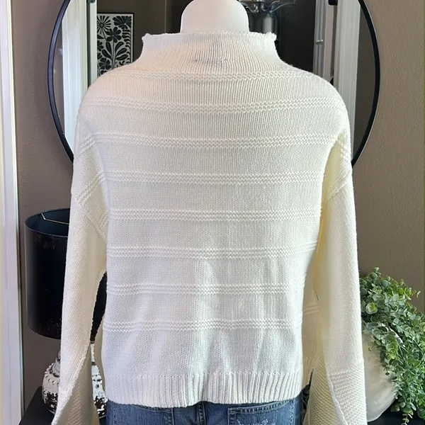 JESSICA SIMPSON Ivory Chunky Knit Funnel Neck Bell Sleeve Sweater L Minimalist - Image 7