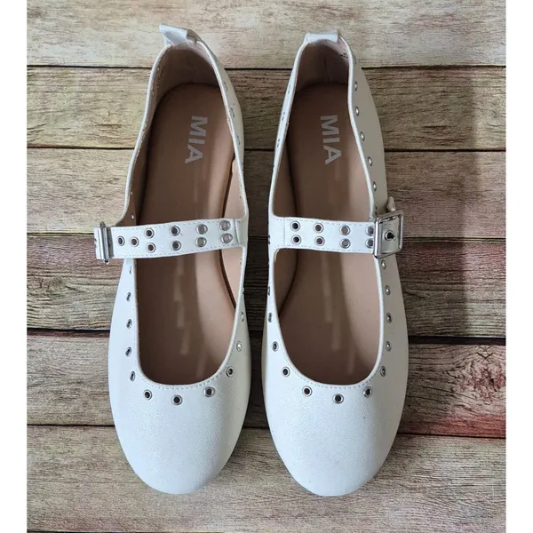 NWOT MIA Ulani Mary Jane Ballet Womens Off White Flats Casual Size 8.5M Grommet - Image 2