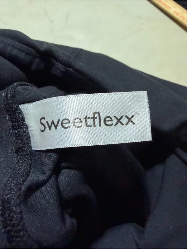 Sweetflexx Black resistance Leggings 4 - Image 3
