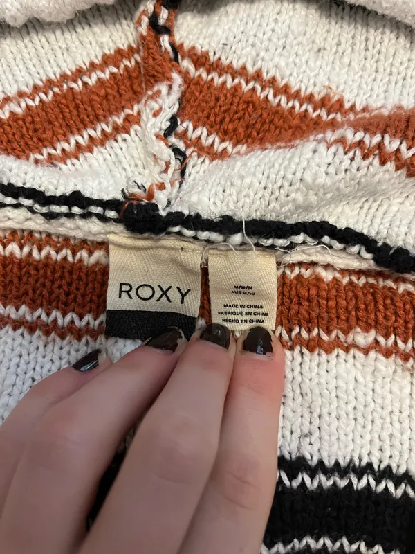 Roxy Sweater Hooded - Image 2