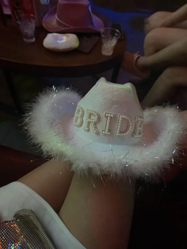 White 'BRIDE' Feather Trim Cowgirl Hat - Image 2