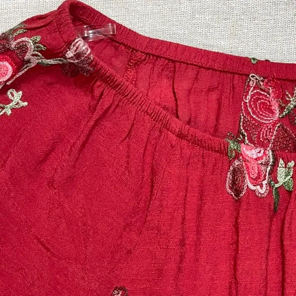 Fig & Flower | Red Floral Embroidered Peasant Top | Large - Image 4