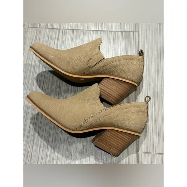 Lucky Brand LP-Vennia Dune Nubuck Leather Chelsea Ankle Booties Women’s 7 - Image 3