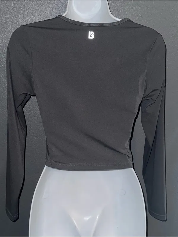 Buffbunny Women's Grey Long Sleeve Ruched Crop Athletic Top Medium - Image 5