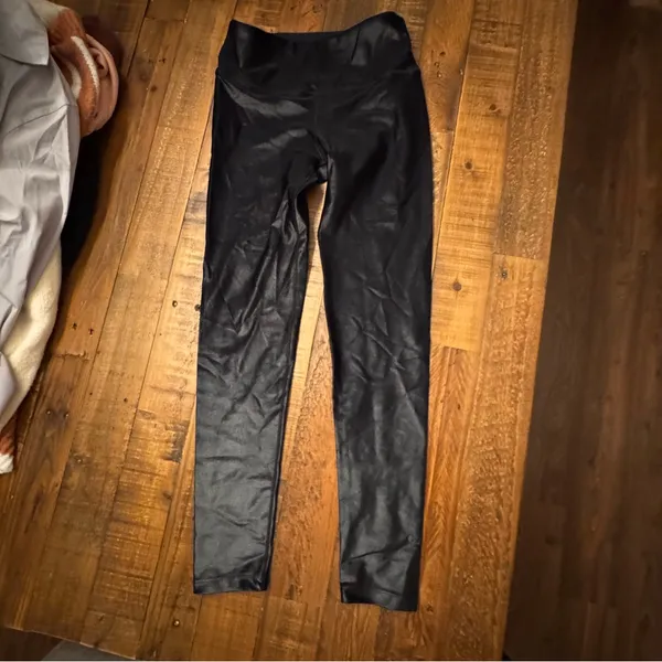 NOLI‎ Liquid Gloss Leggings - Image 6