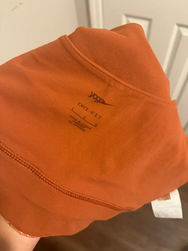 Nike Cropped Top - Image 3