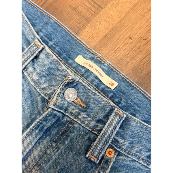 Levis Low Pro Straight Jeans Womens 28 Medium Wash Blue Denim Low Rise Pants - Image 3