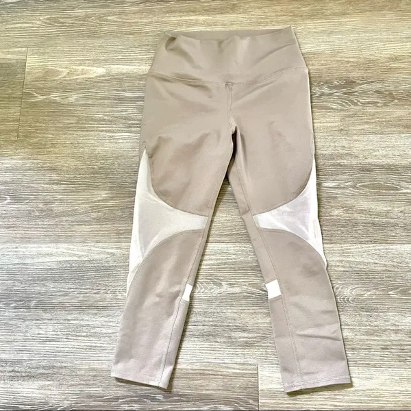 Alo yoga high waist Capri tan mesh legging - Image 2