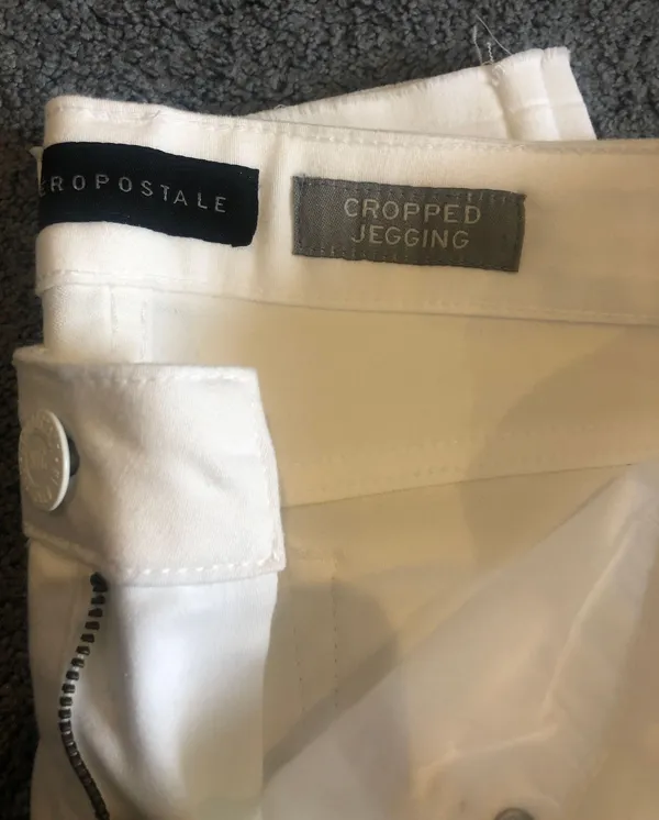 Aeropostale cropped jeggings - Image 3